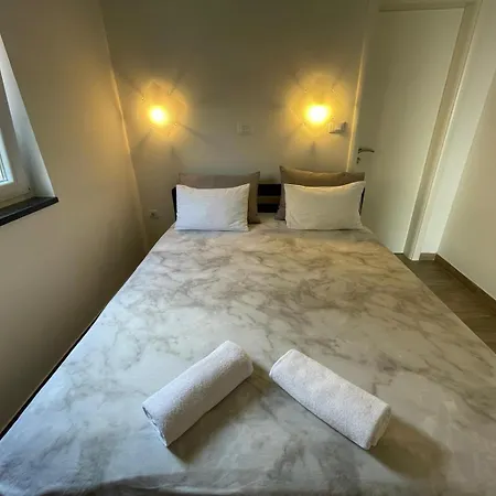 拉维塔公寓 扎达尔