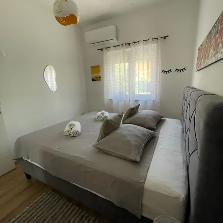 拉维塔公寓 公寓 *