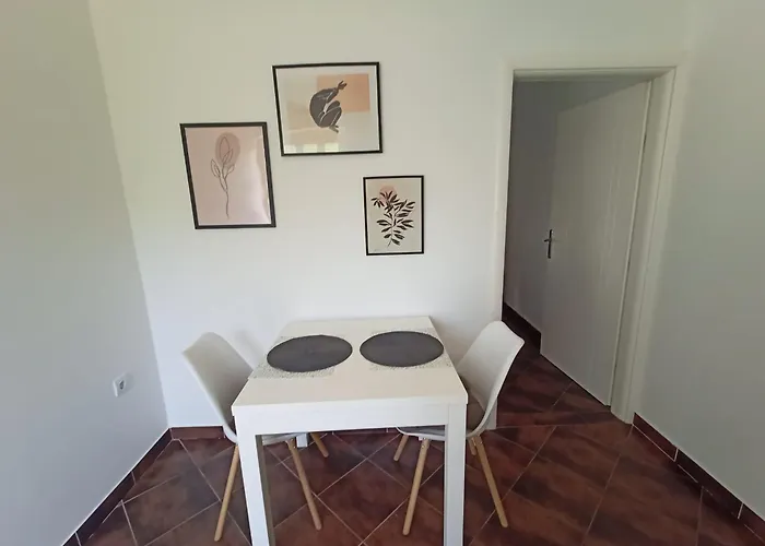 La Апартаменти *