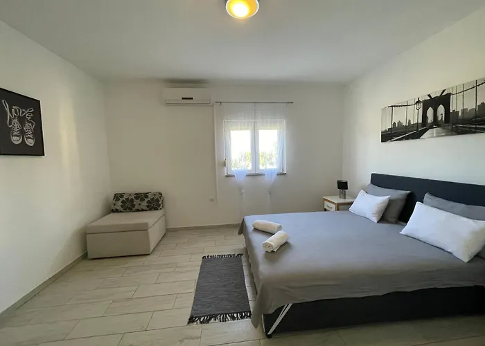 Апартаменти La