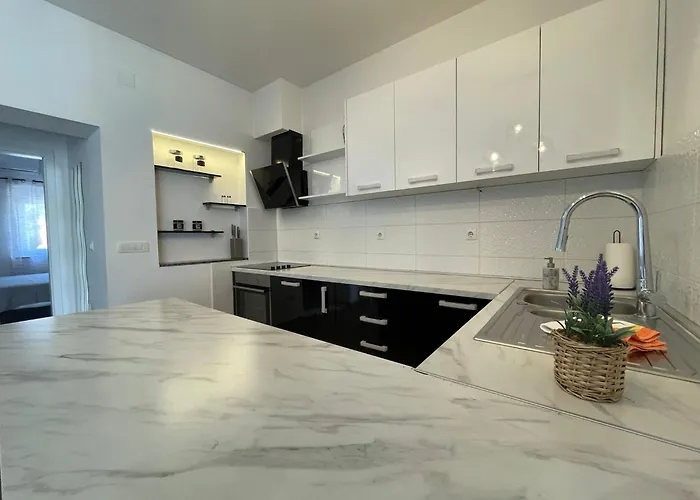 La Апартаменти *