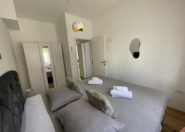 La Апартаменти *