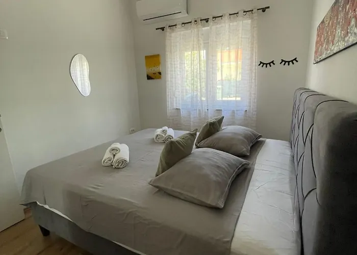 La Апартаменти *